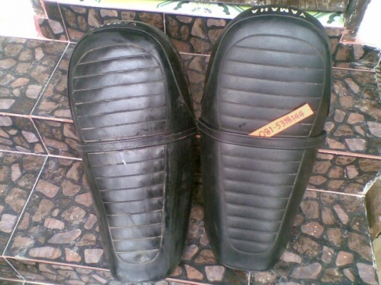 อะไหล่ แท้ เก่าเก็บ DT-100 /  DT-125 โช้คคู่ - นัดเชียงใหม่ ครับ