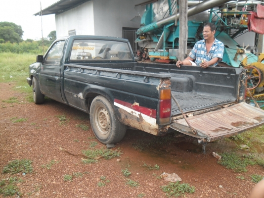 ขาย NISSAN รุ่น BIG-M ฝาแดง