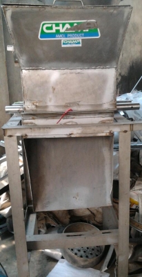 ขายเครื่องโม่นำ้แข็งราคา4000บาท