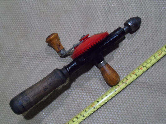 สว่านมือ หมุน