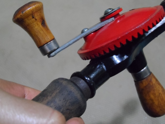 สว่านมือ หมุน