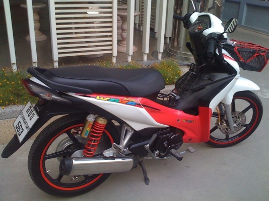 Honda wave  รถเดิม มือแรก วิ่งดีใช้น้อยแต่งแต่ภายนอก สวยๆ