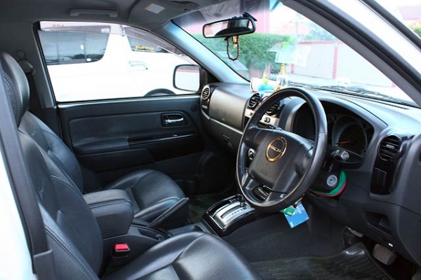 ขายDmax LS 3.0DDI AT 4WD ปี2008 สีขาวมุก ตัวท๊อป