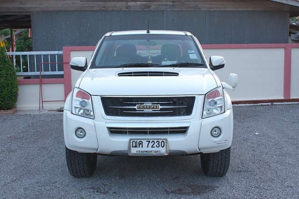 ขายDmax LS 3.0DDI AT 4WD ปี2008 สีขาวมุก ตัวท๊อป