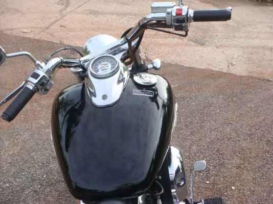 --------  YAMAHA Drag Star Custom 400 ---------