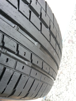 ขายยางเหมากอง 195/65/15*185/60/15*175/65/15     3   ชุด 3500 (ขายรวม)