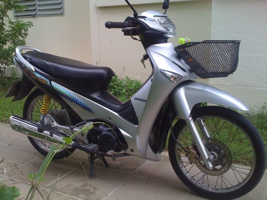 wave 125 s วิ่งน้อยเดิมสวยมากครับ