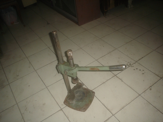 รู้ว่า**กด-โยก-ขึ้น-ลง**    แต่ไม่รู้ว่า   ***มีไว้ใช้ประโยชน์อะไร***