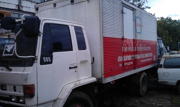 ขายรถ6ล้อตู้เครื่อง175แรงพร้อมใช้งาน