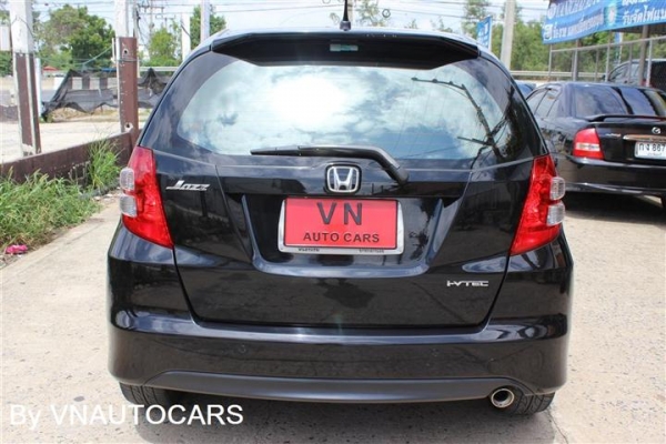 ฟรีดาวน์!!2009HONDA JAZZ 1.5i-VTEC SV(AS)มือแรก ตัวท๊อป พร้อมประกันชั้น1 ใบเปลี่ยนถ่ายน้ำมันเครื่อง