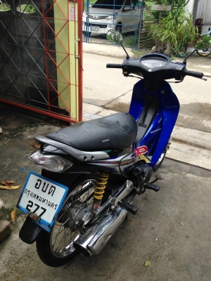 ขาย Wave125 ปี47 สีน้ำเงิน รถบ้าน ผู้หญิงขี่ แถว ๆ บ้านคับ