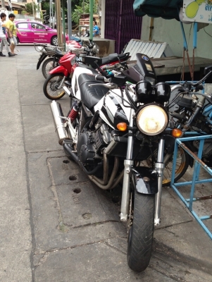 CB400 Y93 สพม ใครขายเท่าไรเราไม่รู้เราขายแค่ 62,000