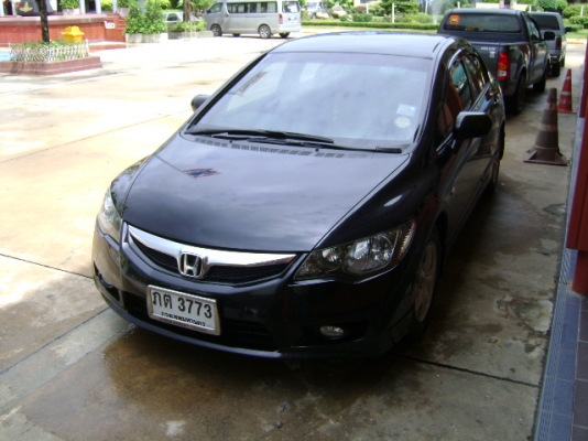 ขายเงินสด/หรือขายดาวน์เปลี่ยนสัญญา HONDA CIVIC 2010 ไฟท้าย8เหลี่ยม โฉมใหม่แล้ว สีดำสวยเงางาม