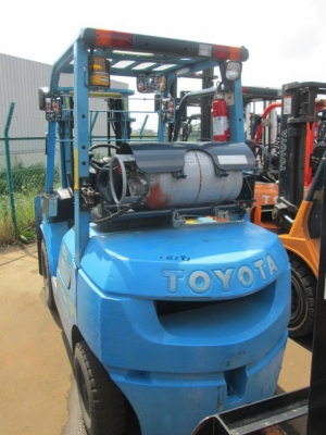 ขายฟอร์คลิฟต์ TOYOTA 7FG25 ใช้งาน GASOLINE/LPG เกียร์ MT , SIDE SHIP , เสาสูง 3 M ( รับประกันเครื่องยนต์และระบบ 6 เดือน ) สภาพพร้อมใช้งาน ++ เดิมแท้จากญี่ปุ่น สีเดิมและตัวถังสภาพเดิมจากญี่ปุ่น ขายฟอร์คลิฟต์ TOYOTA 7FG25 ใช้งาน GASOLINE/LPG เกียร์ MT , SIDE SHIP , เสาสูง 3 M ( รับประกันเครื่องยนต์และระบบ 6 เดือน ) สภาพพร้อมใช้งาน ++ เดิมแท้จากญี่ปุ่น สีเดิมและตัวถังสภาพเดิมจากญี่ปุ่น
