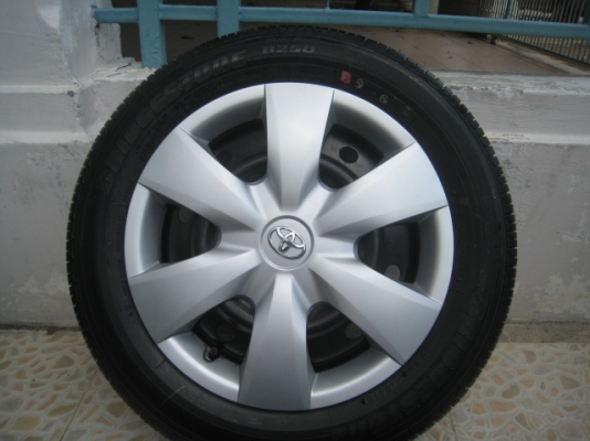 ขายกะทะล้อ Suzuki 4รู100+ ฝาครอบ + ยางป้ายแดง 175/65r15 มี 2ชุดครับ ปี1813,2013 (081-3747940)