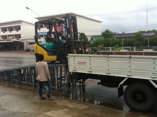 ขายฟอร์คลิฟต์ KOMUTSU FG15C-18 ,เสาสูง 3 เมตร มีฮิ้งฟอร์ค ,เกียร์ MT ขอบคุณมากครับพี่นุสิทธิ์ จ.ปัตตานี ,5727 ช.ม ,(รับประกันเครื่องยนต์ 6 เดือน )   สภาพเดิมแท้จากญี่ปุ่น   สีเดิมและตัวถังสภาพเดิมจากญี่ปุ่น