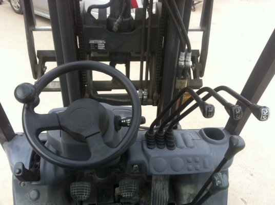 ขายฟอร์คลิฟต์ KOMUTSU FG15C-18 ,เสาสูง 3 เมตร มีฮิ้งฟอร์ค ,เกียร์ MT ขอบคุณมากครับพี่นุสิทธิ์ จ.ปัตตานี ,5727 ช.ม ,(รับประกันเครื่องยนต์ 6 เดือน )   สภาพเดิมแท้จากญี่ปุ่น   สีเดิมและตัวถังสภาพเดิมจากญี่ปุ่น