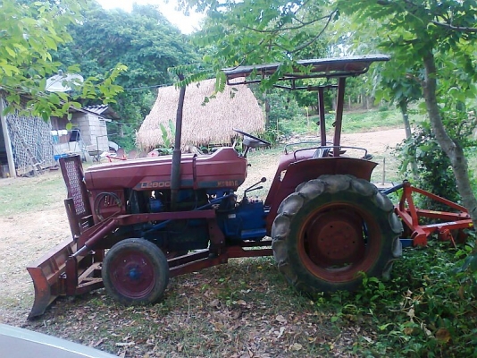 ขายด่วน..รถไถจอมพลัง KUBOTA L2600 อุปกรณ์มี ผาน 3 และใบดันหน้า อันทรงพลัง.
