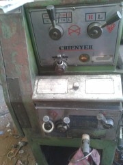 ขายเครื่องกลึง2แท่นอัด1..