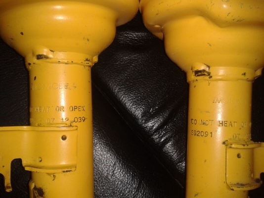 ขายโข๊กอัพ มอนโร  คู่หน้า