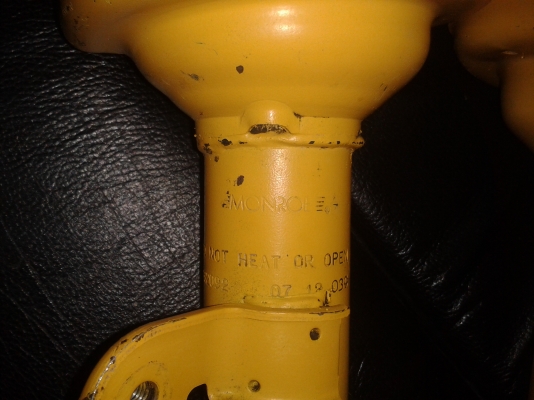 ขายโข๊กอัพ มอนโร  คู่หน้า