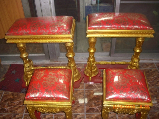 ตั่งแต่งงาน มีสังข์พร้อมที่รอง พานดอกไม้ โต๊ะนั่ง-วางมือ-ขันวาง-ขันน้ำมนต์