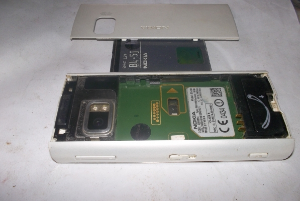 ขายNOKIAx6(16G)สภาพดีพร้อมใช้เครื่องแท้แบตรแท้ใช้ได้ทุกอย่างกลองชัดแจ่ม