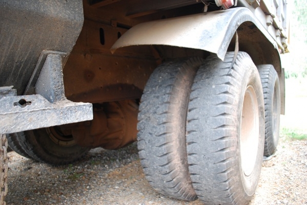 ขาย NISSAN หัวปิ๊บ 2 เพลาดั๊ม DL