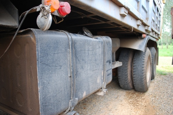 ขาย NISSAN หัวปิ๊บ 2 เพลาดั๊ม DL