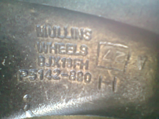 แม็ก 18x8 สภาพดี 4 วง แม็ก 18x8 สภาพดี 4 วง