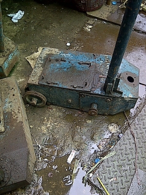 ขาย..ซากเครื่องขัดพื้นไม้ปาร์เก้