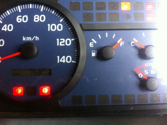 HINO MAGA 500 ปี 53 มือเดียวออกห้าง ใช้งานน้อยมาก พร้อมขายค่ะ HINO MAGA 500 ปี 53 มือเดียวออกห้าง ใช้งานน้อยมาก พร้อมขายค่ะ