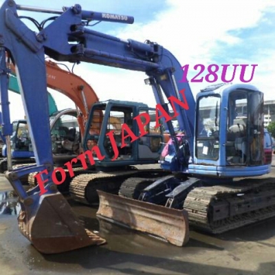 ใหม่ล่าๆ KOMATsu 128UU ขึ้นเรือมาจากญี่ปุ่น เพิ่งเจออากาศเมืองไทยย ใหม่ล่าๆ KOMATsu 128UU ขึ้นเรือมาจากญี่ปุ่น เพิ่งเจออากาศเมืองไทยย