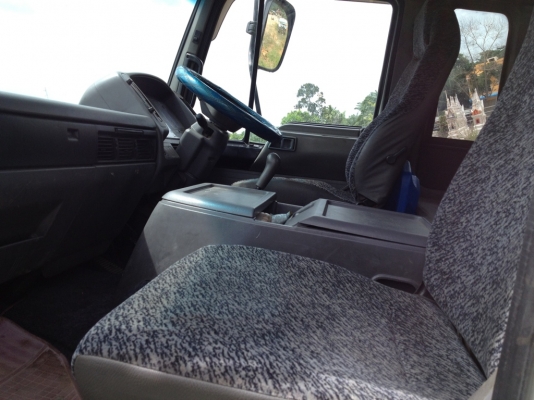 HINO FB หัวคัซี เครื่อง เกียร์ เฟืองท้าย ไม่มีเล่มทะเบียนค่ะ 220 แรงม้า HINO FB หัวคัซี เครื่อง เกียร์ เฟืองท้าย ไม่มีเล่มทะเบียนค่ะ 220 แรงม้า