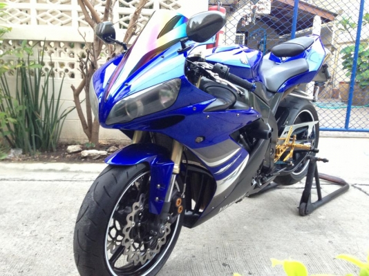 ขาย Yamaha r1 ปี05 ทะเบียนพร้อมโอนภาษีพึ้งต่อ57ครับสภาพนางฟ้า