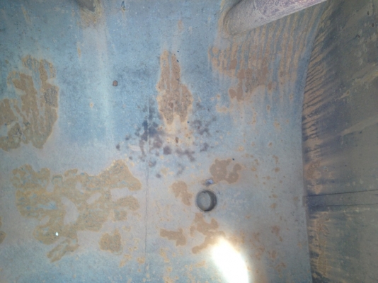 แทงค์บรรจุได้ 6,000 ลิตร สวย ไม่มีผุค่ะ