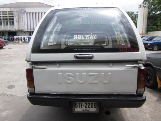 Isuzu KB 200 ช่วงสั้น 4ขอ 1980