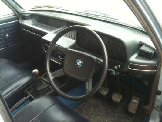 ขายBMW E12กันชนเล็ก