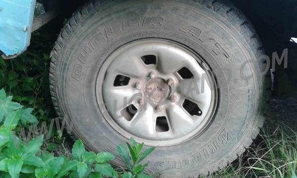 รถ 4 ล้อ โดยสาร เครื่อง ISUZU 4 สูบ 90 แรงม้า 2,500 CC. 2 เพลา รถ 4 ล้อ โดยสาร เครื่อง ISUZU 4 สูบ 90 แรงม้า 2,500 CC. 2 เพลา