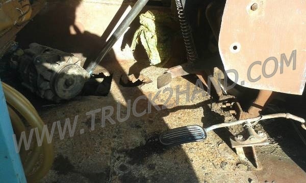 รถ 4 ล้อ โดยสาร เครื่อง ISUZU 4 สูบ 90 แรงม้า 2,500 CC. 2 เพลา รถ 4 ล้อ โดยสาร เครื่อง ISUZU 4 สูบ 90 แรงม้า 2,500 CC. 2 เพลา