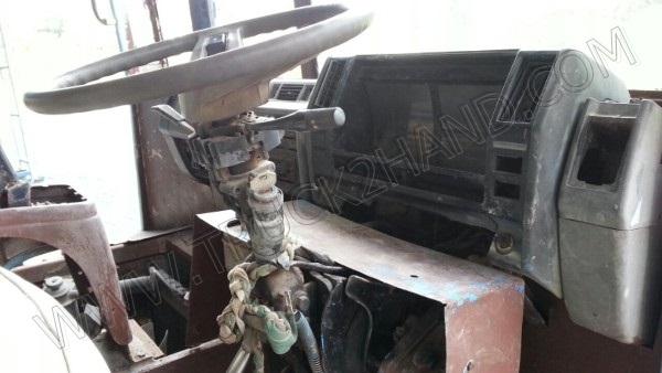 รถ 4 ล้อ โดยสาร เครื่อง ISUZU 4 สูบ 90 แรงม้า 2,500 CC. 2 เพลา รถ 4 ล้อ โดยสาร เครื่อง ISUZU 4 สูบ 90 แรงม้า 2,500 CC. 2 เพลา