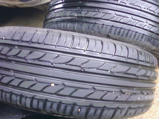 ขายยาง205 65 16 yokohama earth1 ปี10 ขายยาง205 65 16 yokohama earth1 ปี10