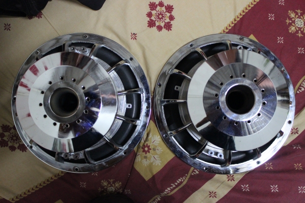 ขอบคุณพีเสีอมากครับ ขอบคุณพีเสีอมากครับ