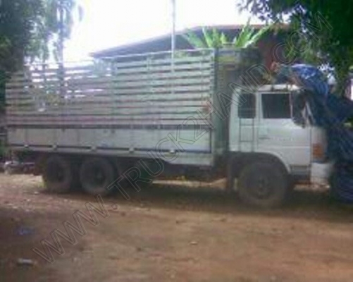 รถบรรทุก 10 ล้อ ยี่ห้อ HINO กระบะไม้