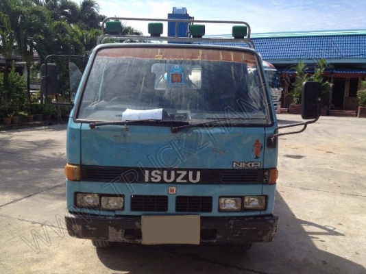 รถบรรทุก 6 ล้อ ติดเครนขนาด 3 ตัน ยี่ห้อ ISUZU รุ่น NKR ขนาด 110 แรงม้า รถบรรทุก 6 ล้อ ติดเครนขนาด 3 ตัน ยี่ห้อ ISUZU รุ่น NKR ขนาด 110 แรงม้า