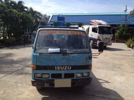 รถบรรทุก 6 ล้อ ติดเครนขนาด 3 ตัน ยี่ห้อ ISUZU รุ่น NKR ขนาด 110 แรงม้า รถบรรทุก 6 ล้อ ติดเครนขนาด 3 ตัน ยี่ห้อ ISUZU รุ่น NKR ขนาด 110 แรงม้า