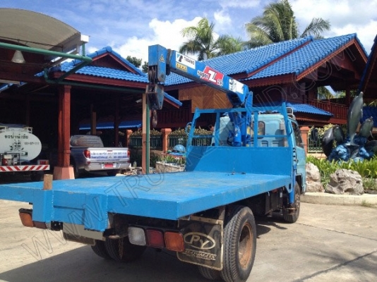 รถบรรทุก 6 ล้อ ติดเครนขนาด 3 ตัน ยี่ห้อ ISUZU รุ่น NKR ขนาด 110 แรงม้า รถบรรทุก 6 ล้อ ติดเครนขนาด 3 ตัน ยี่ห้อ ISUZU รุ่น NKR ขนาด 110 แรงม้า