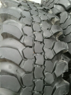 ขายยางเอาไว้ลุย ตะขาบ Simex 36x12.5R16 ปี11 ขายยางเอาไว้ลุย ตะขาบ Simex 36x12.5R16 ปี11