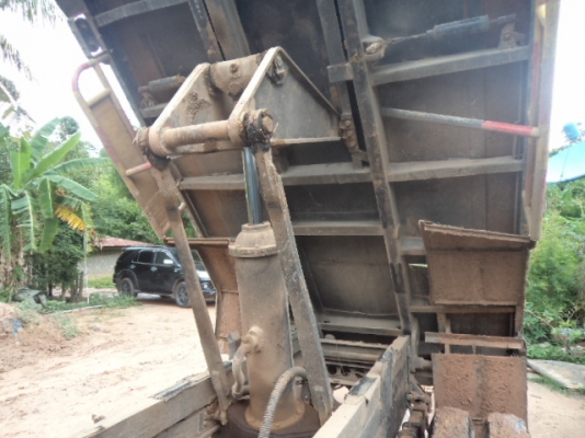 ขายรถ6ล้อดั้มอีซูซุ 175 แรง ทิฟฟี เพาเวอร์