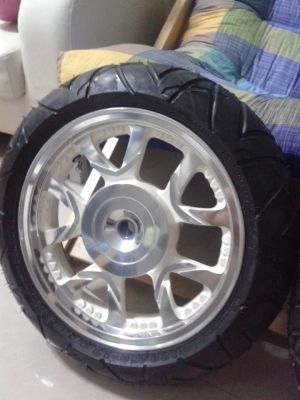 ขายล้อแม็ก+ยางใส่ PCX